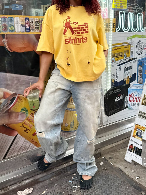 BRICK BY BRICK TEE - YELLOW - STLNHRTS