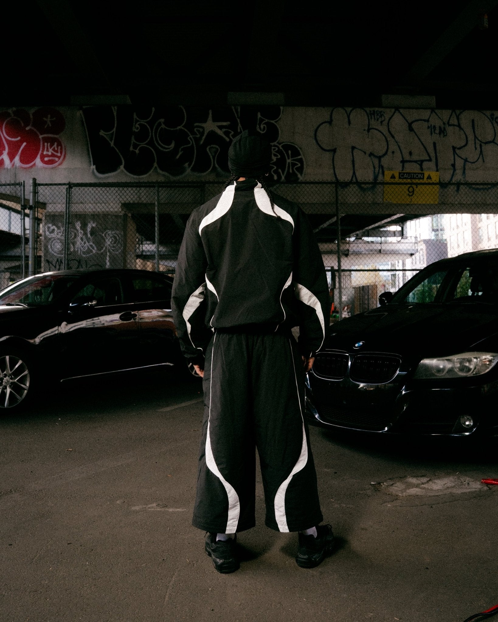 SHMS TRACK JACKET - BLACK