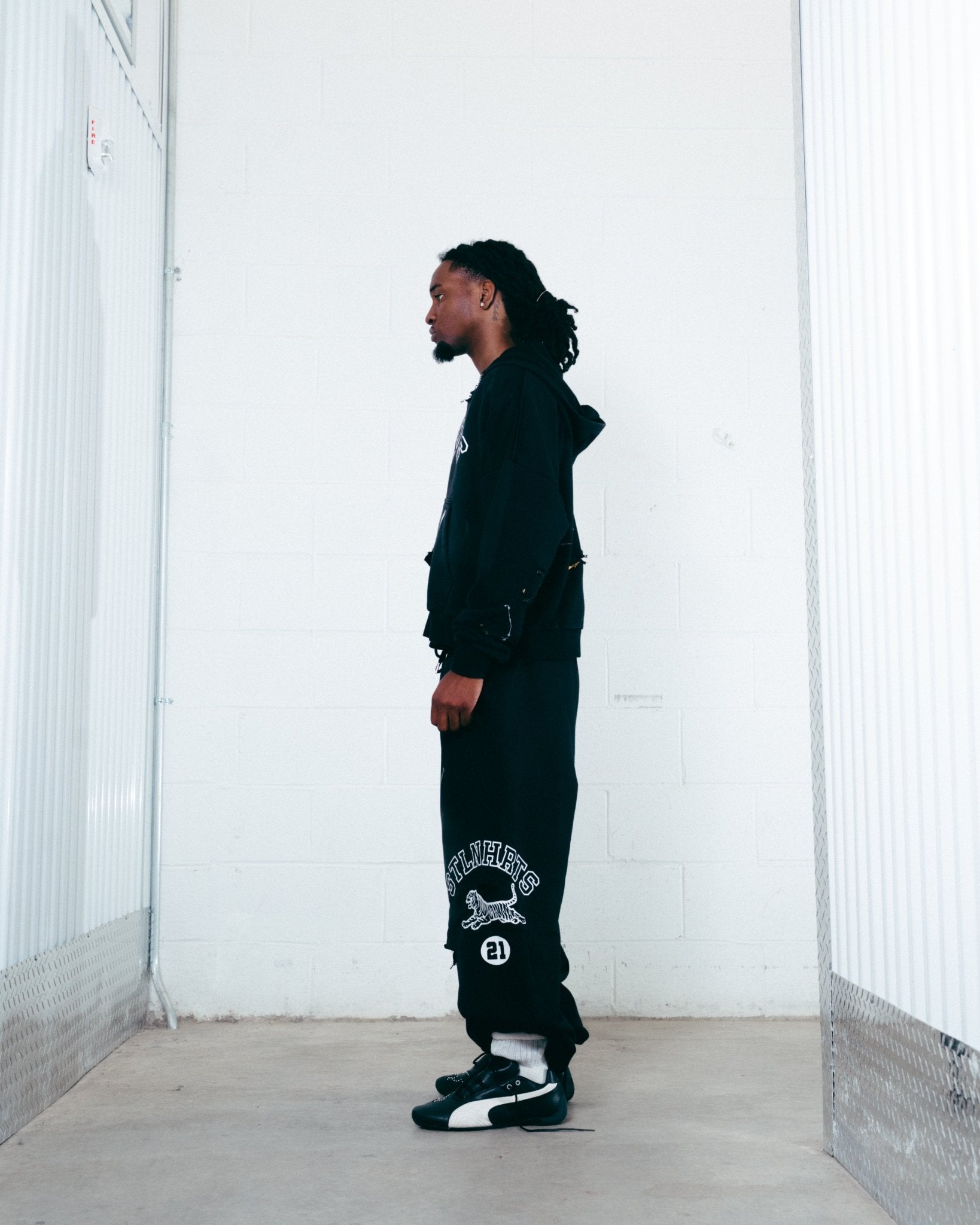 WILDCAT PRACTICE HOODIE - BLACK - STLNHRTS