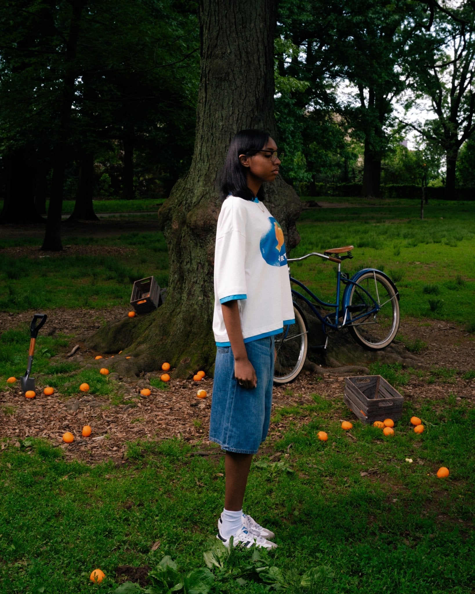 STICKER TEE - STLNHRTS